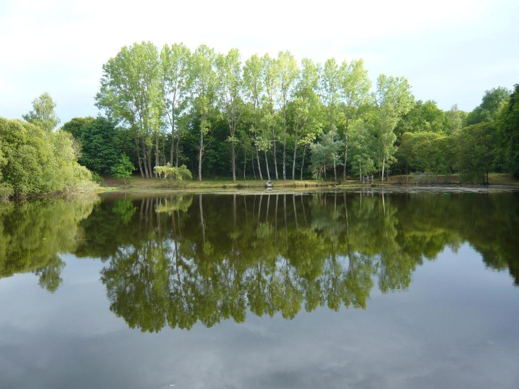 Lakeside Bed And Breakfast Payzac  Экстерьер фото